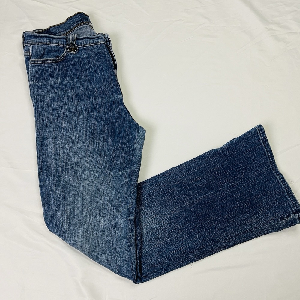 Vintage Levi's 515 Bootcut Jeans Womens 32x29 Y2K Mid Rise Medium Wash Denim